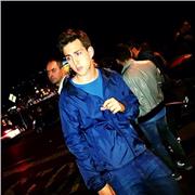 Diplomato (92/100) al liceo classico Cavour e laureando in giurisprudenza, offre ripetizioni in materie umanistiche, in inglese e matematica